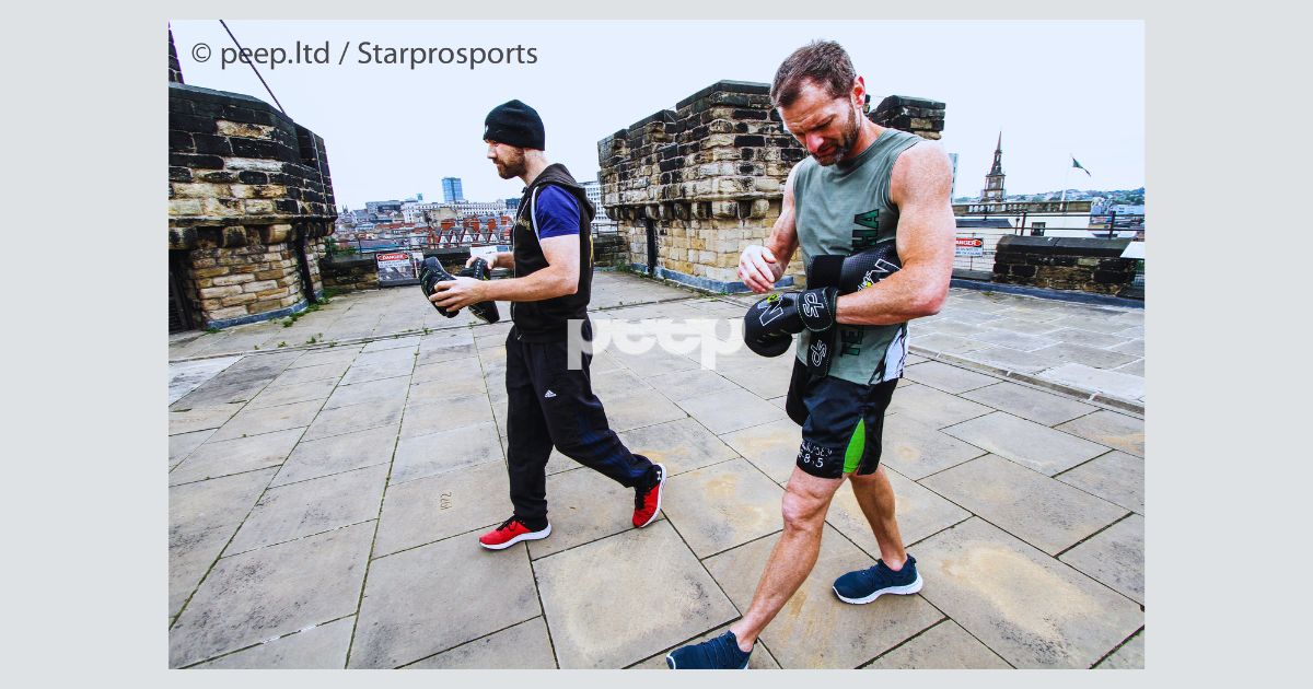 Medieval Boxing Training. Peep Review Starpro Combat at Newcastle’s Black Gate Castle